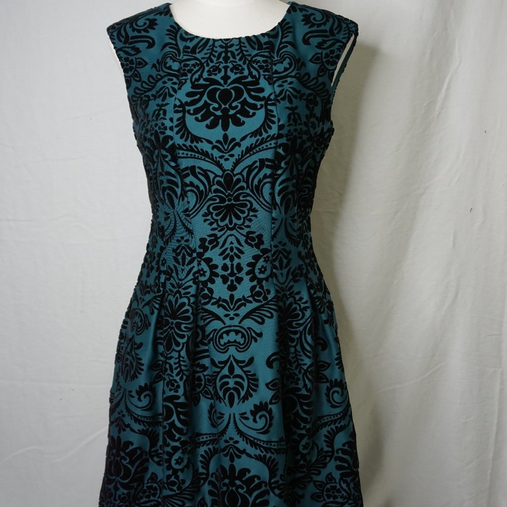 EUC Gabby Sky Baroque Velvet 🌺SALE🌺